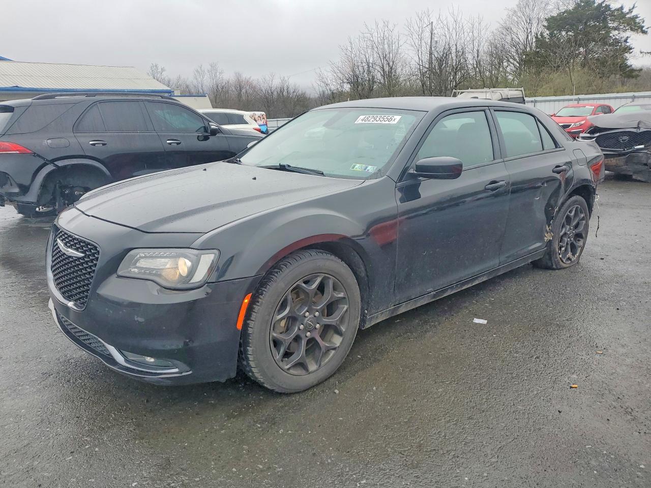 Salvage Chrysler 300 Image