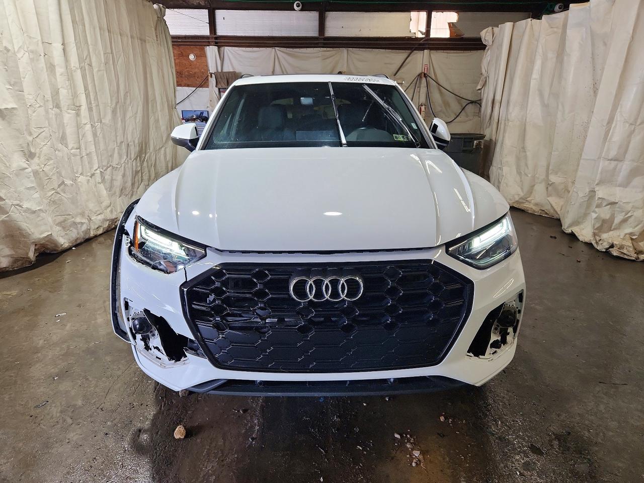 Audi Q5 Premium 45
