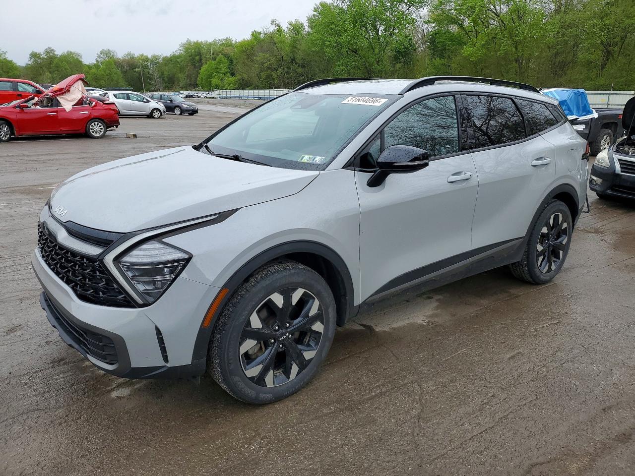 Salvage Kia Sportage Image