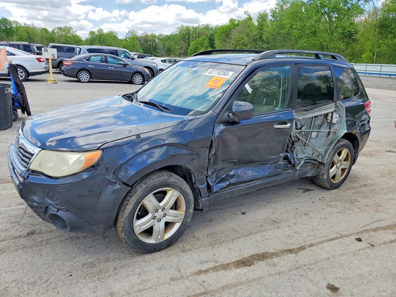 Salvage Subaru Forester Image