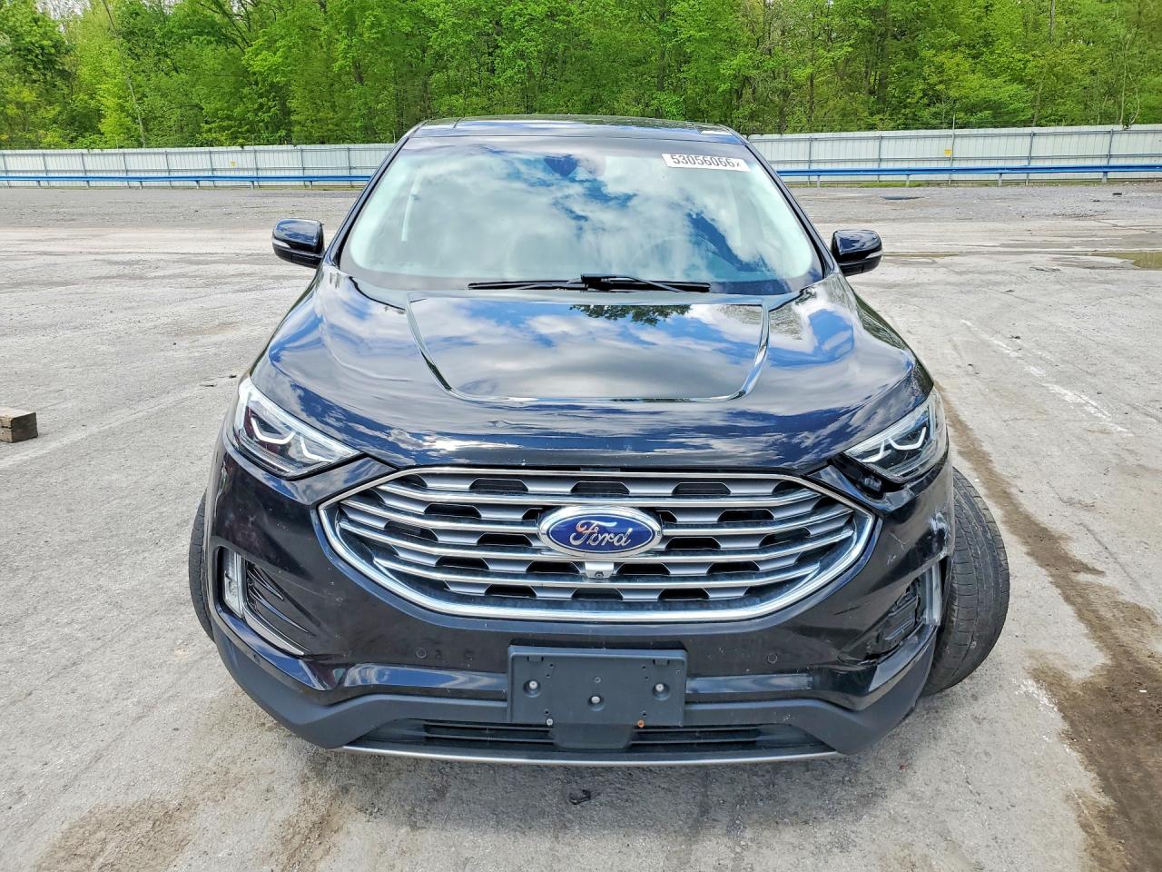 Ford Edge Titanium