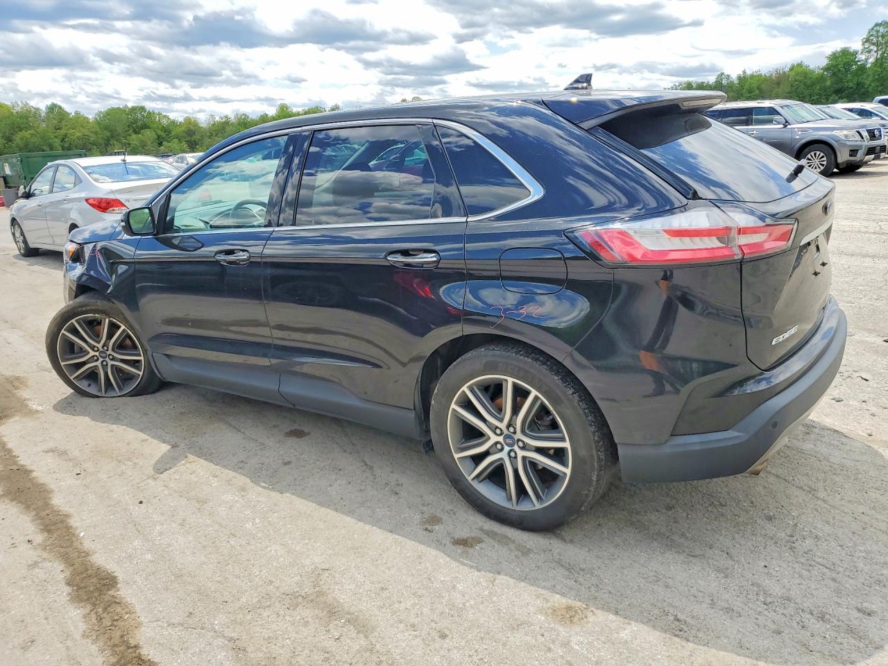 Ford Edge Titanium