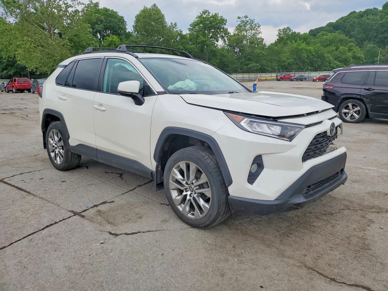 Toyota RAV4 Xle Premium