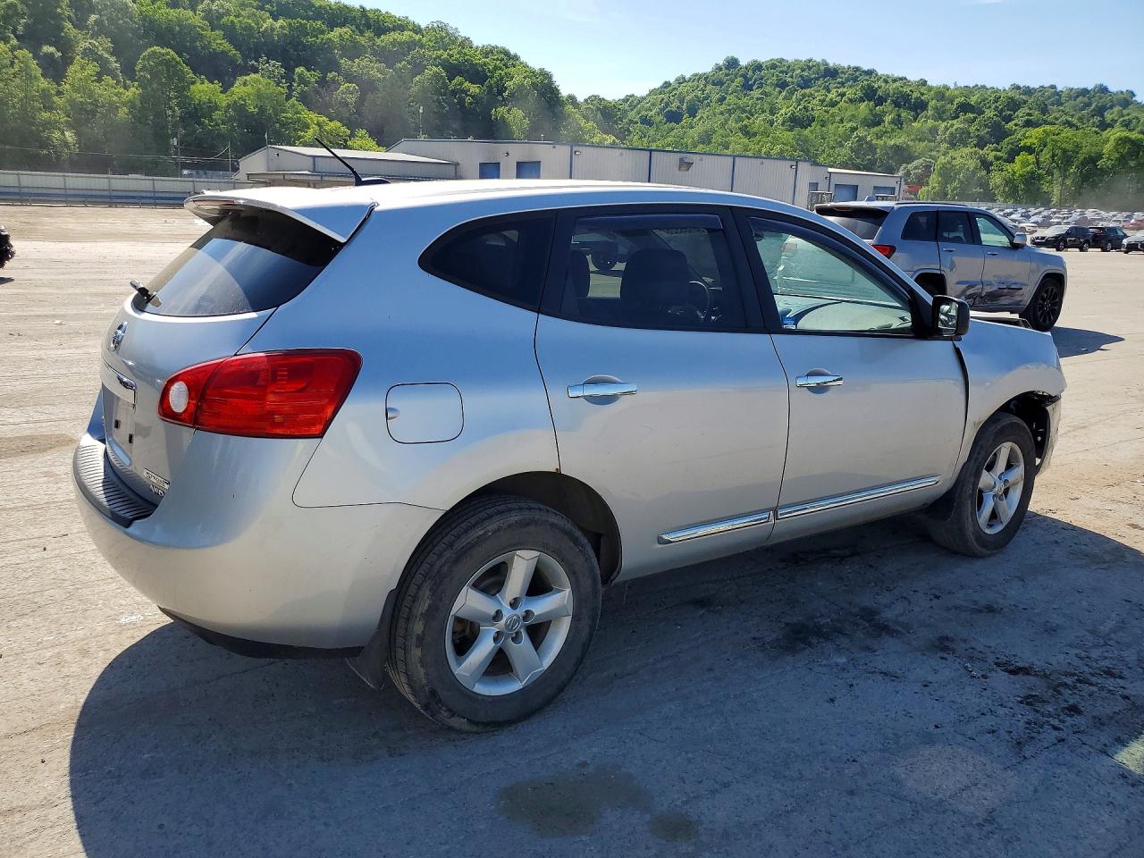 Nissan Rogue S