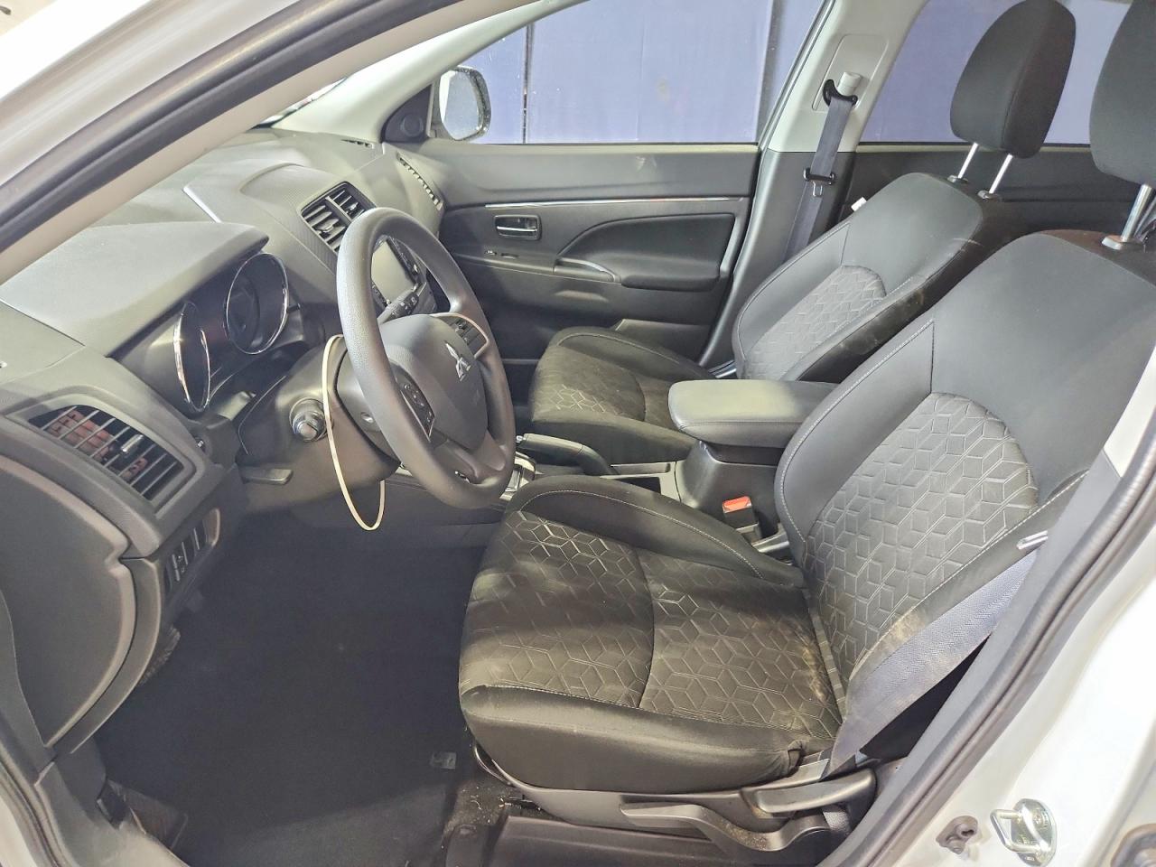 Mitsubishi Outlander S
