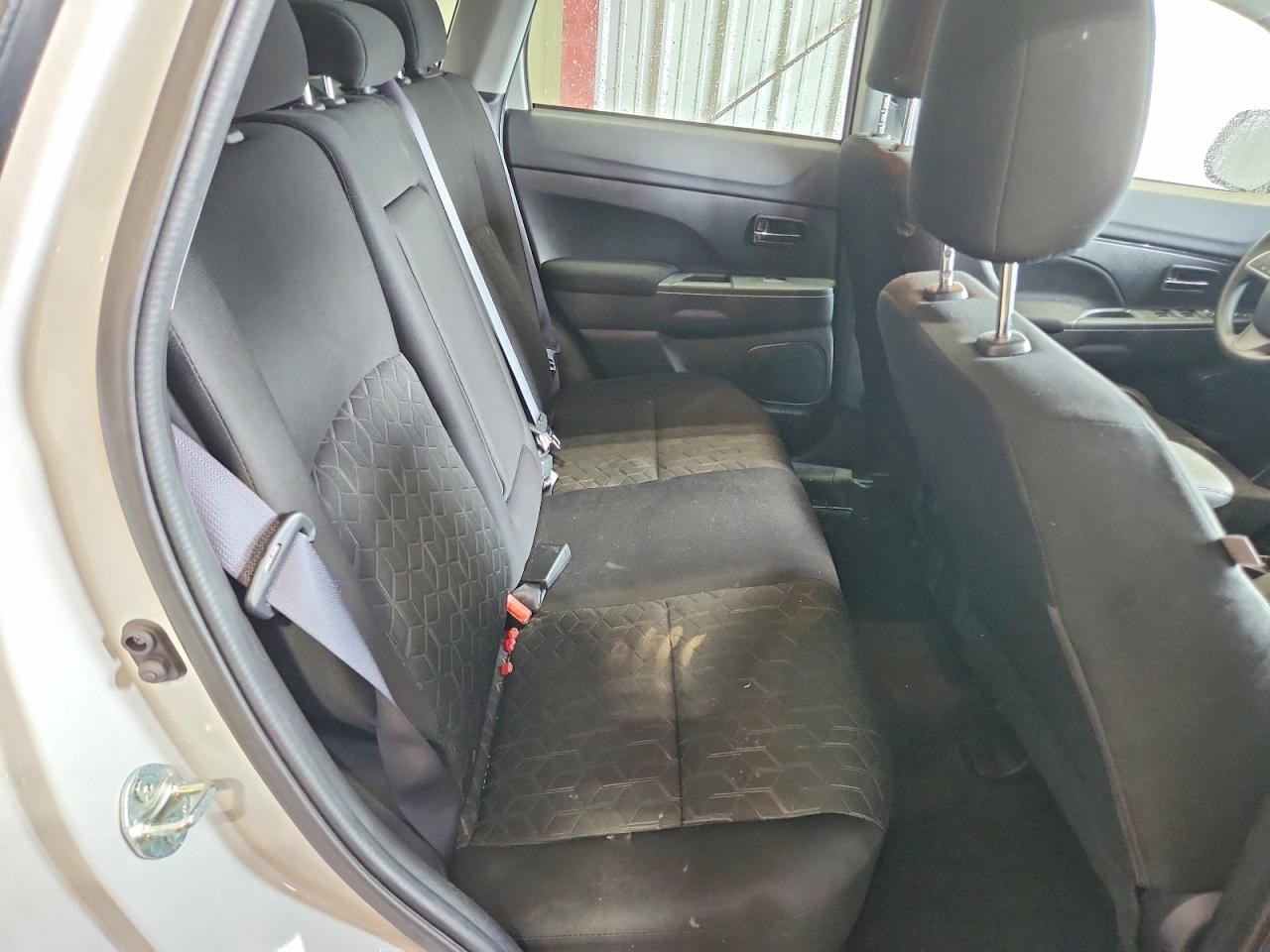 Mitsubishi Outlander S
