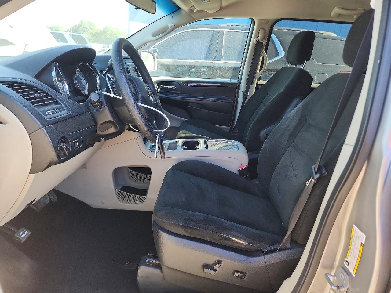 Dodge Caravan Sxt