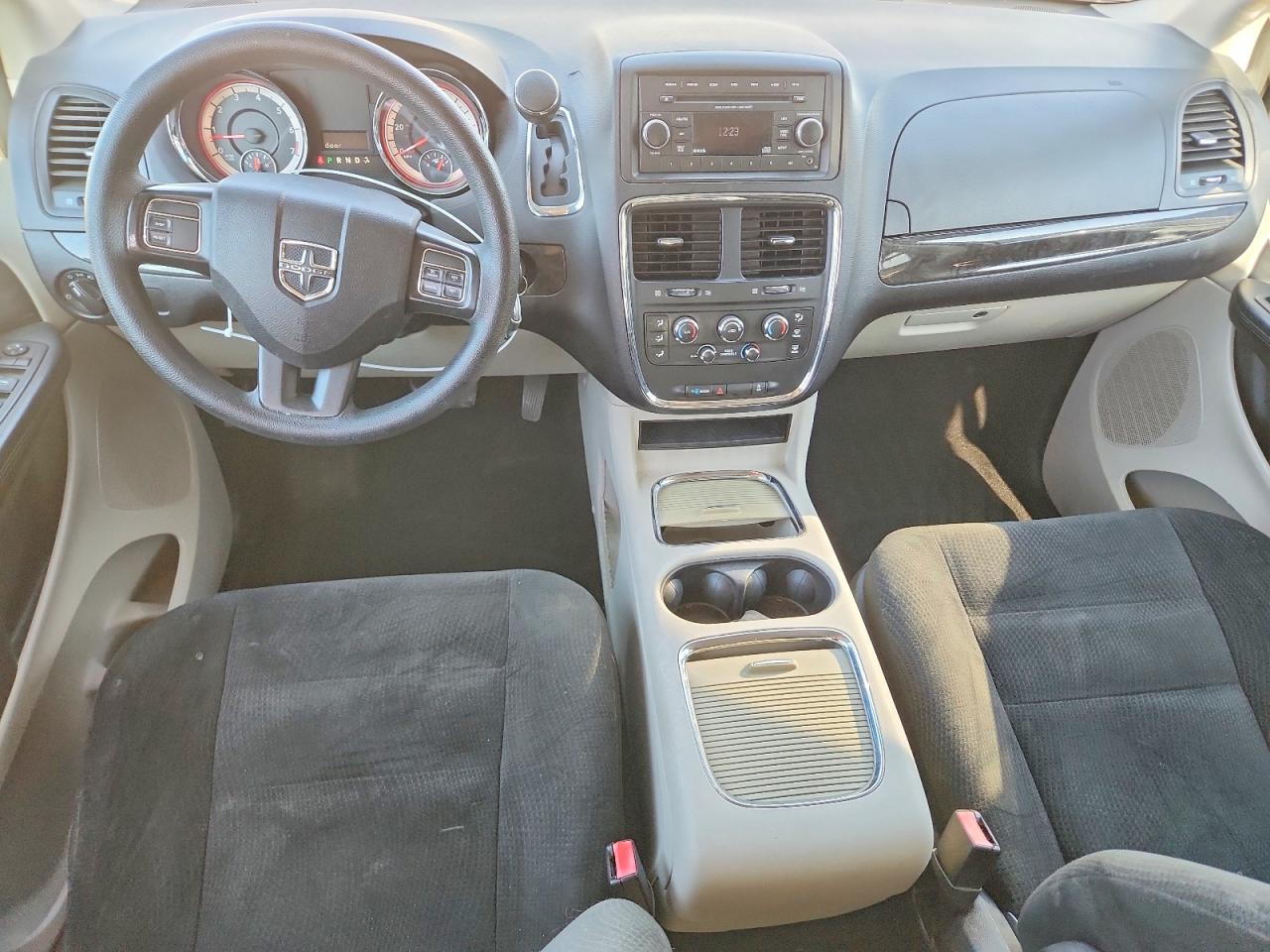 Dodge Caravan Sxt
