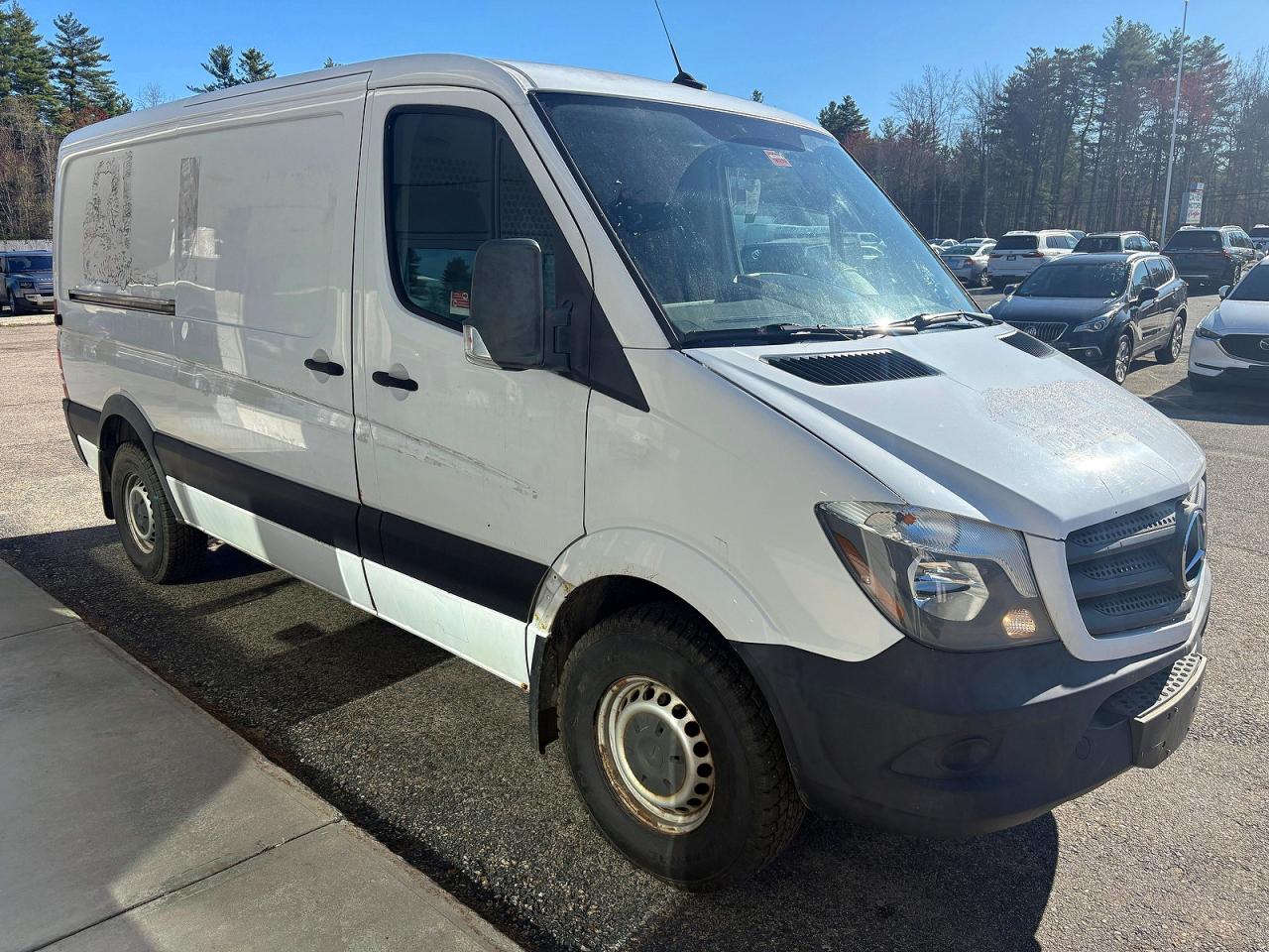 Salvage Mercedes-Benz Sprinter Image