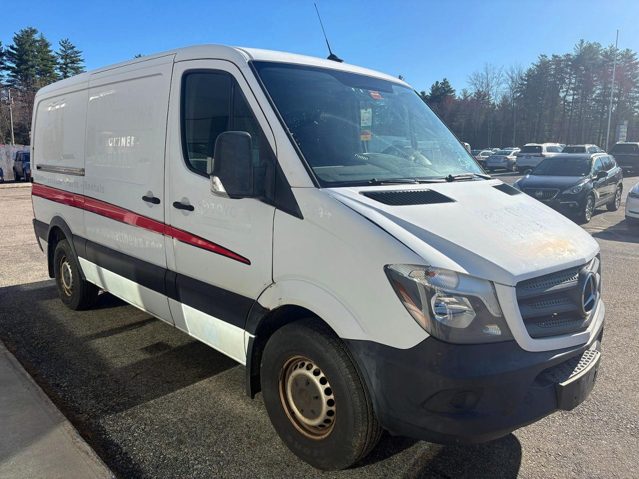 Salvage Mercedes-Benz Sprinter Image