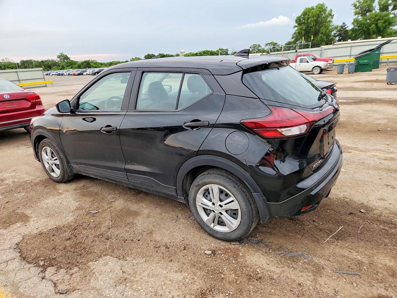 Nissan Kicks S