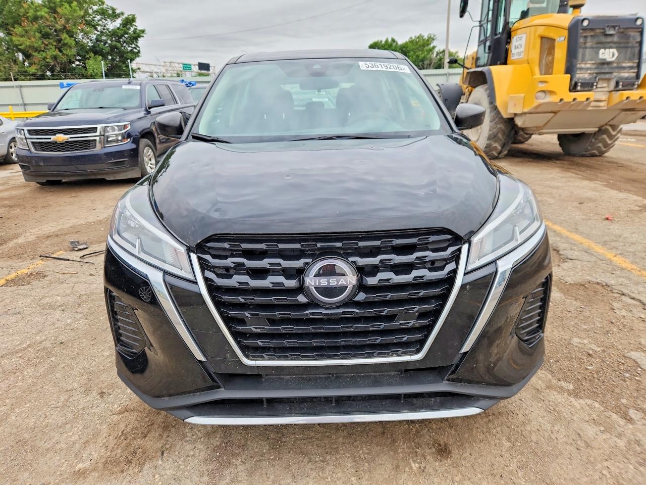 Nissan Kicks S