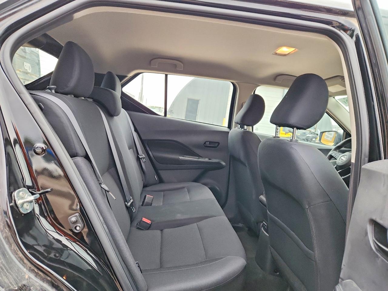 Nissan Kicks S