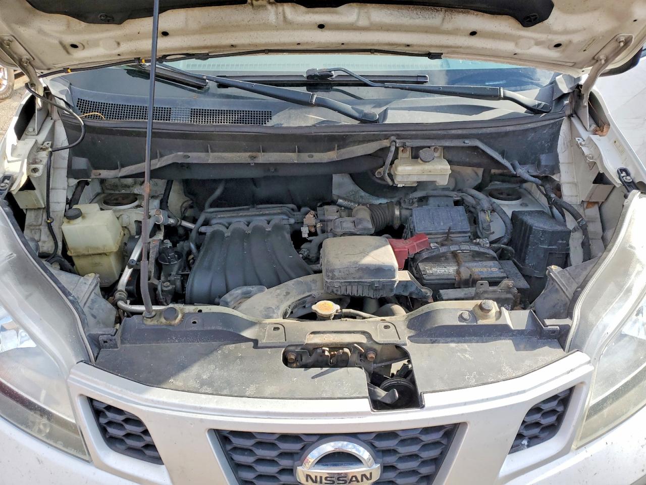 Nissan Nv