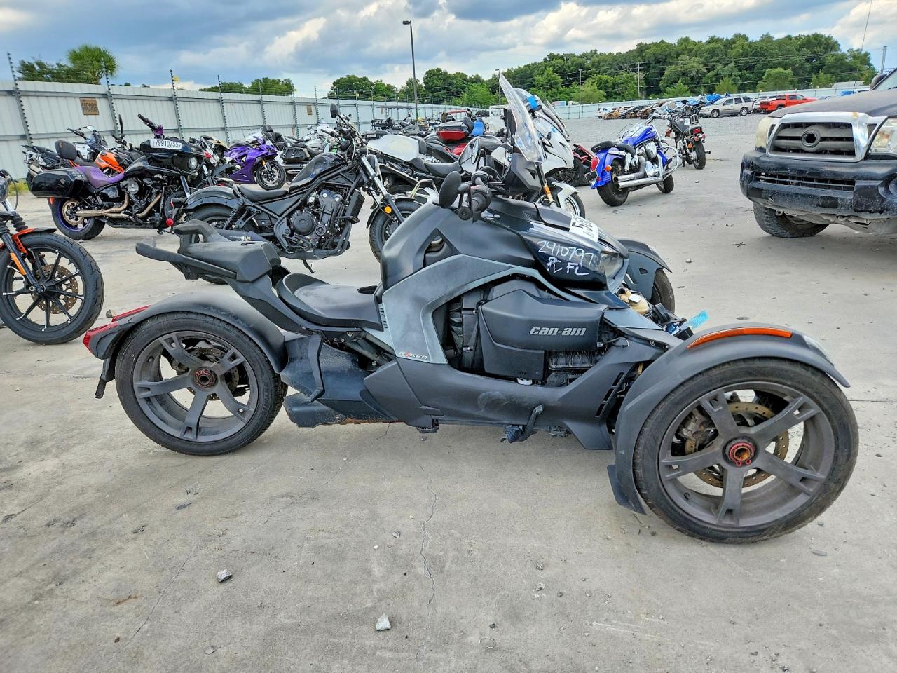 Salvage Can-Am Ryker Image