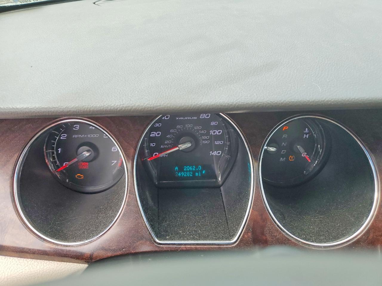Ford Taurus Limited