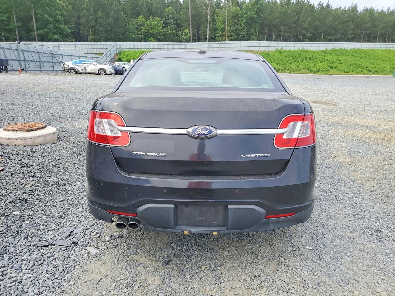 Ford Taurus Limited
