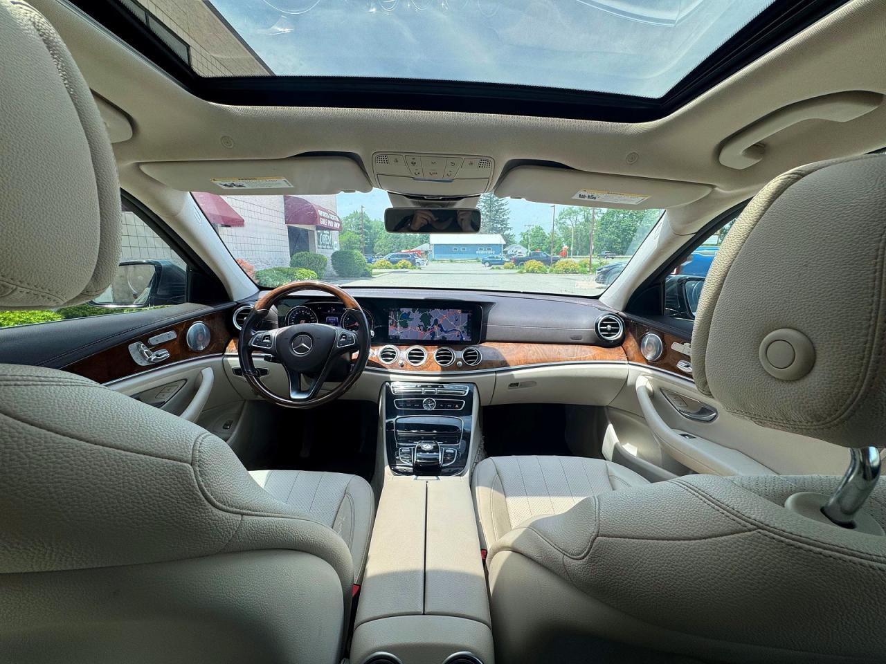 Mercedes-Benz E-Class 300