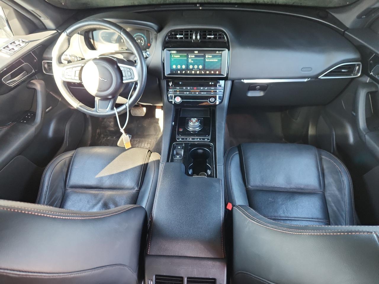 Jaguar F-PACE Prestige