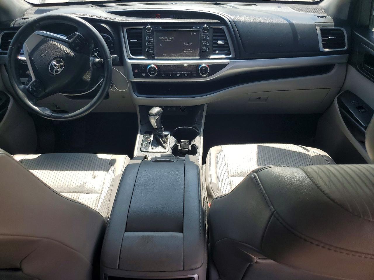 Toyota Highlander Le