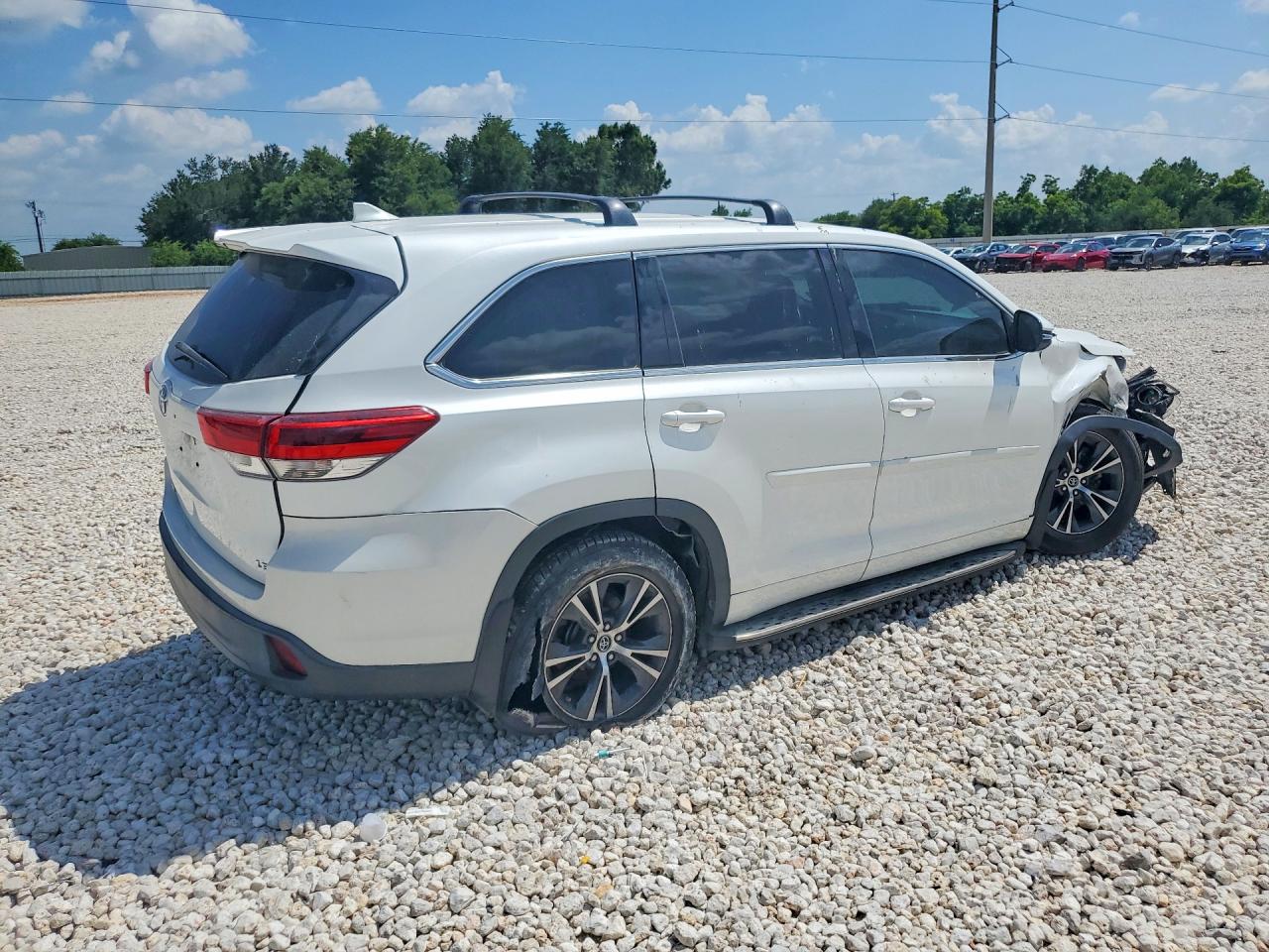 Toyota Highlander Le