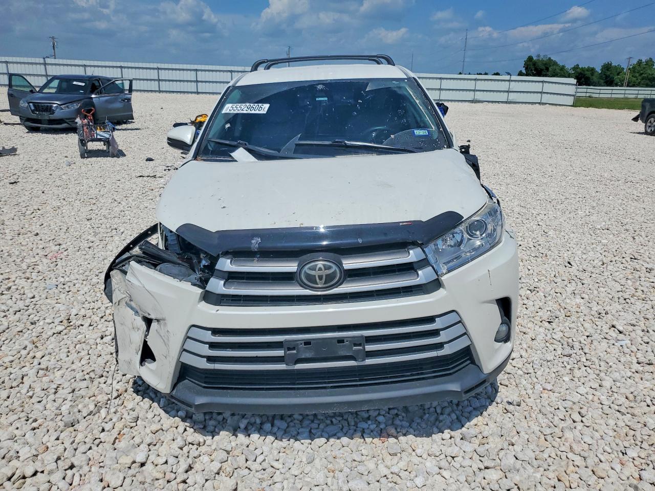 Toyota Highlander Le