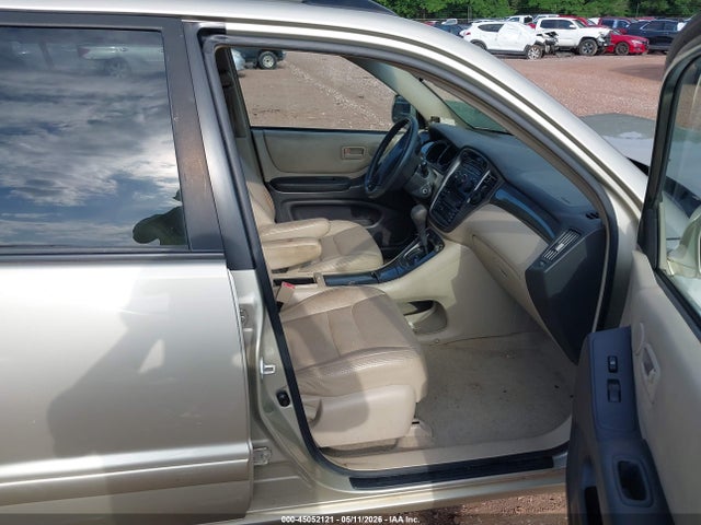 Toyota Highlander V6