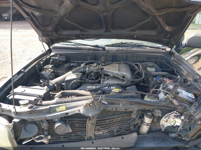 Toyota Tacoma Base V6