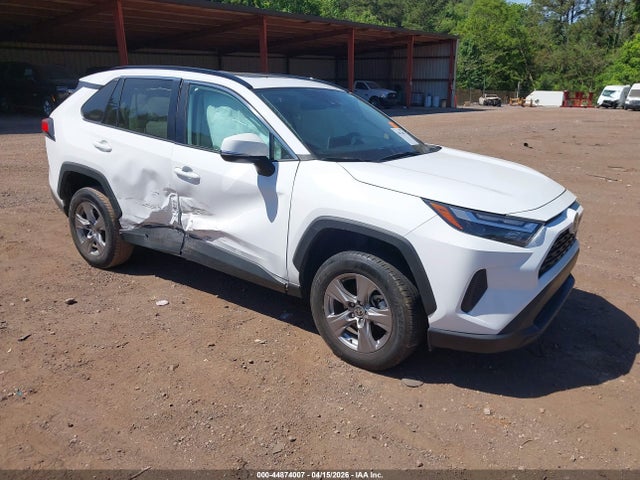 Salvage Toyota RAV4 Image