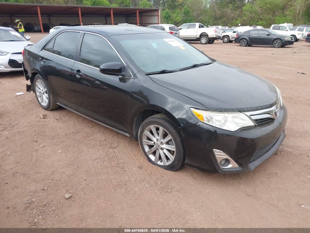 Salvage Toyota Camry Image