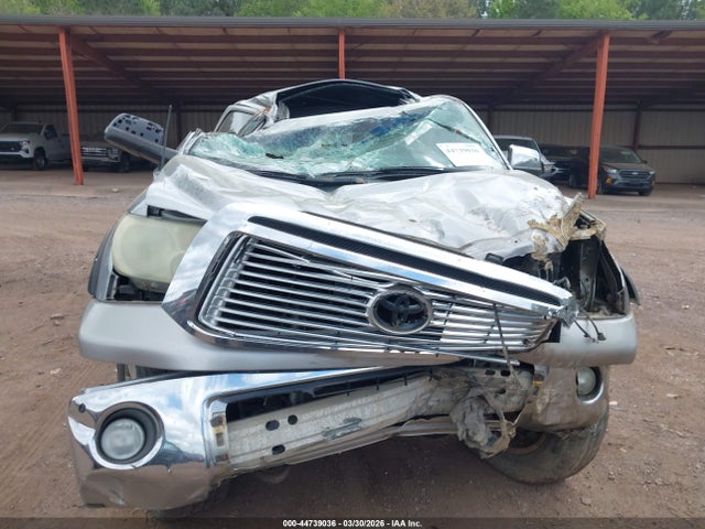 Toyota Tundra Platinum 5.7l V8