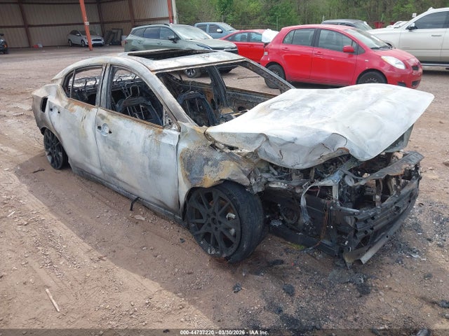 Salvage Nissan Sentra Image
