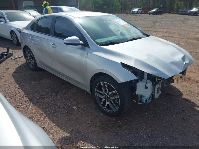 Salvage Kia Forte Image