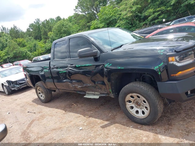 Chevrolet Silverado 1500 Custom