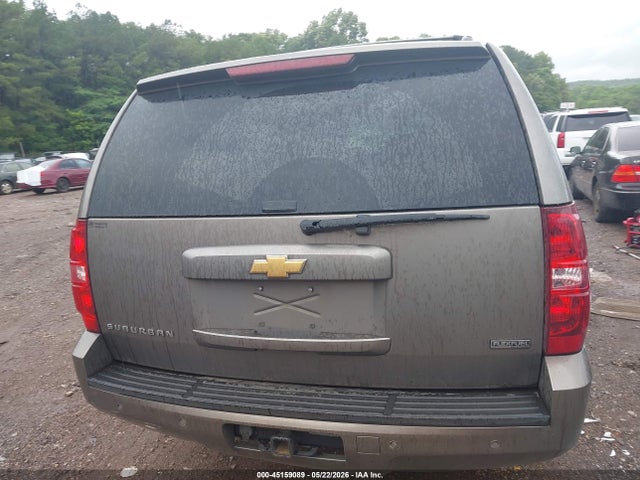 Chevrolet Suburban 1500 Lt