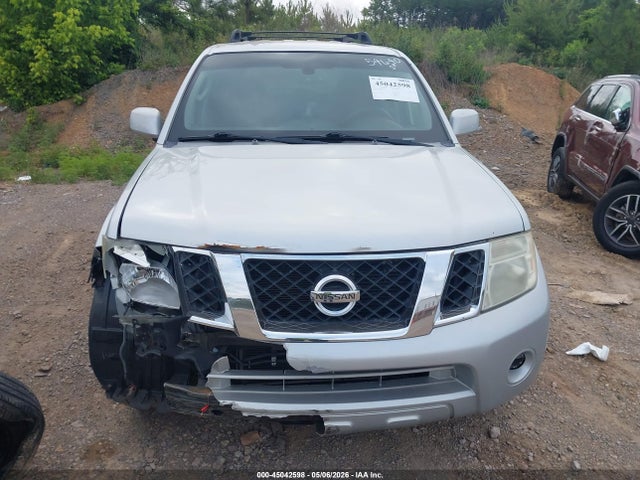 Nissan Pathfinder Se