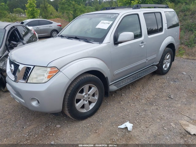 Nissan Pathfinder Se