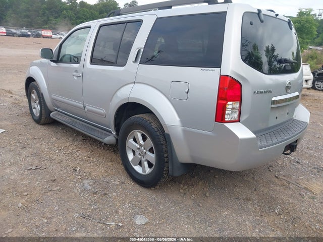 Nissan Pathfinder Se