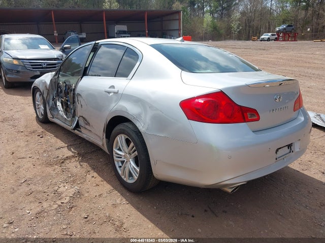 INFINITI G37 Journey