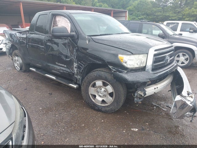 Salvage Toyota Tundra Image