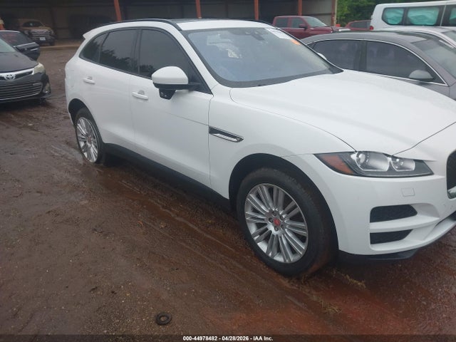 Salvage Jaguar F-PACE Image