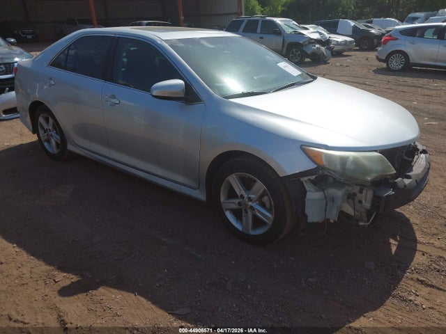 Salvage Toyota Camry Image