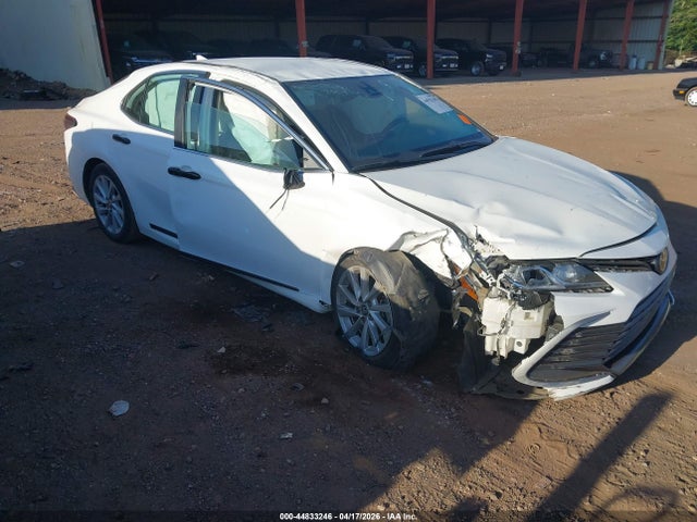 Salvage Toyota Camry Image