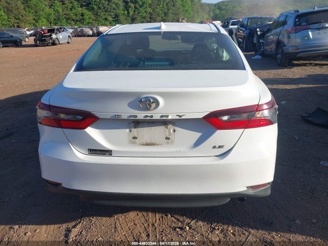 Toyota Camry Le