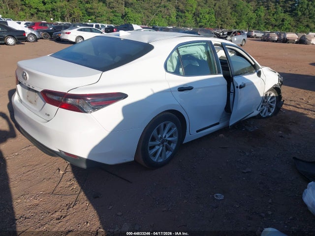 Toyota Camry Le