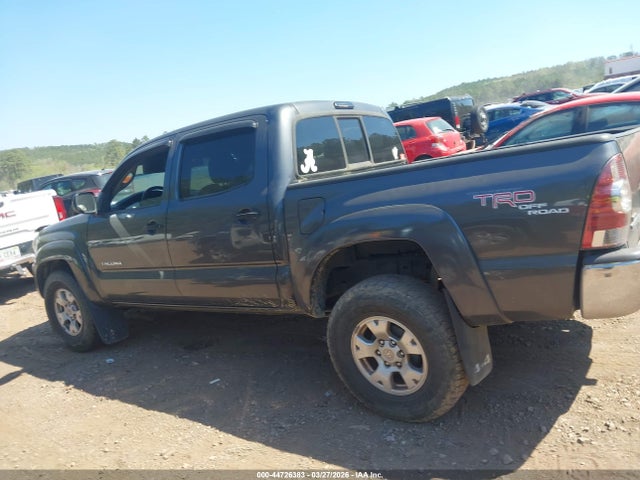 Toyota Tacoma Base V6