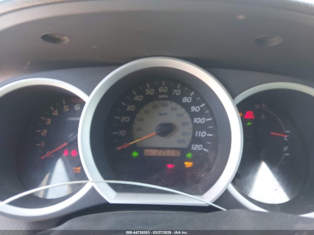 Toyota Tacoma Base V6