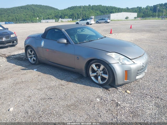Salvage Nissan 350Z Image