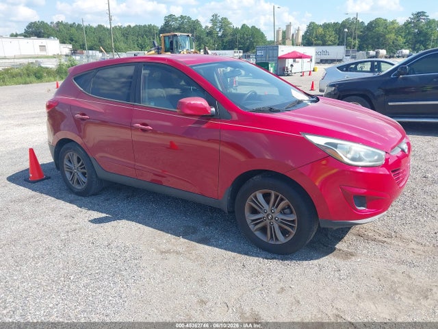 Salvage Hyundai TUCSON Image