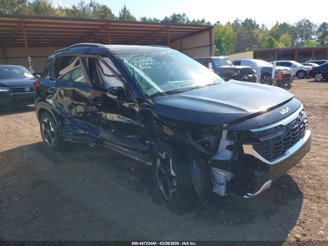 Salvage Kia Seltos Image